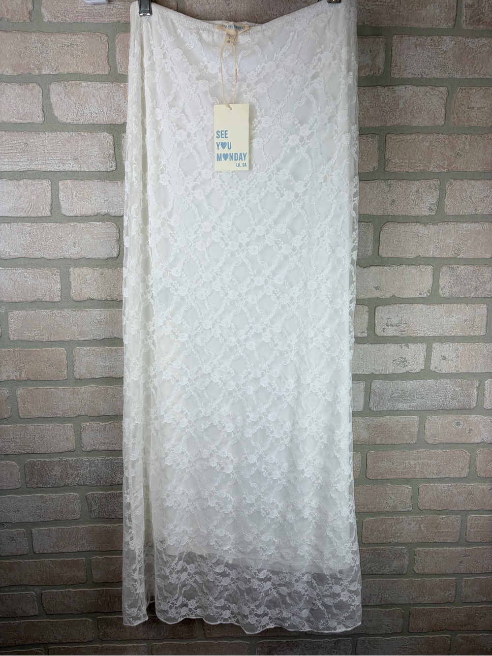 See You Monday White Lace Maxi Skirt Size Medium